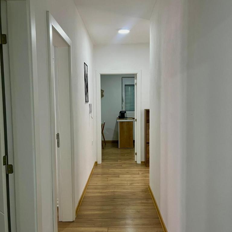 Sunshine & Cozy Apartment - Two-Bedroom Apartment - 10