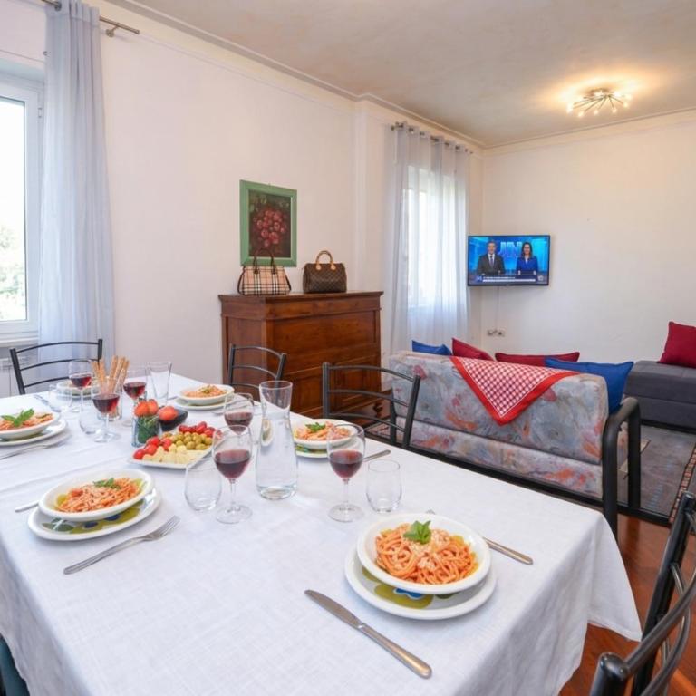 Desenzanoloft Villa Palm Garda Beach official partner Homes and Villas by Marriott Bonvoy - Villa - 10