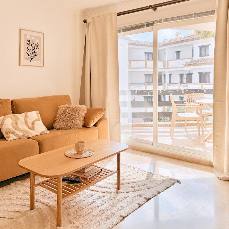 Costa del Sol Apt, Pool & Terrace & Beach Walk - Apartamento de 2 dormitorios - 32