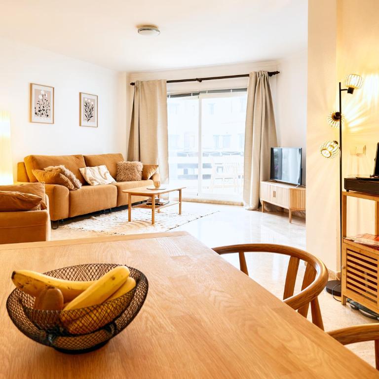 Costa del Sol Apt, Pool & Terrace & Beach Walk - Apartamento de 2 dormitorios - 3