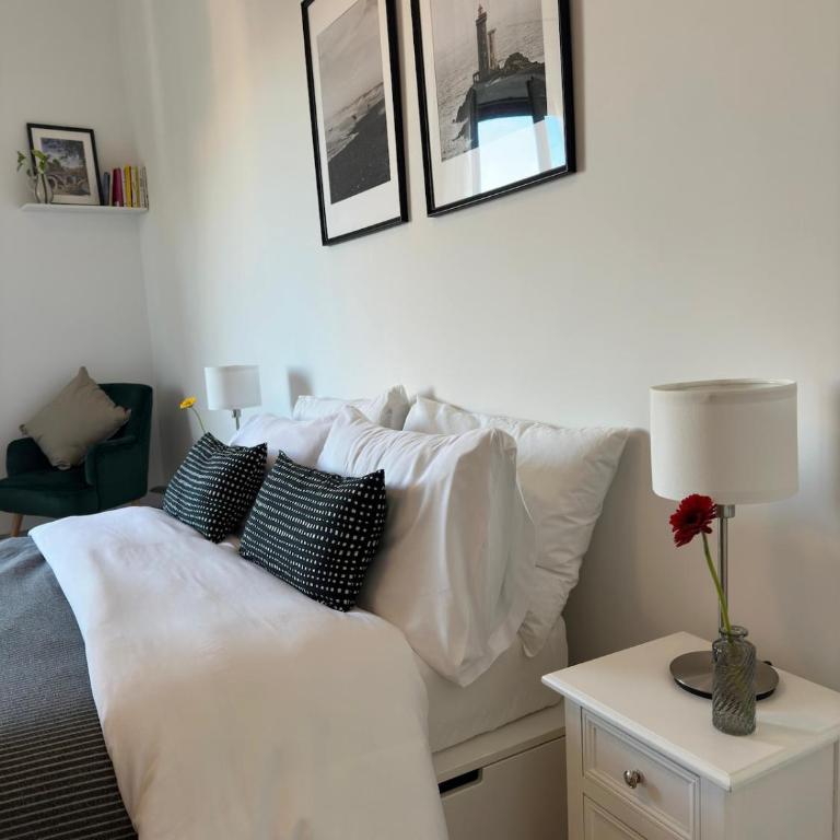 Sunny Apartment with Stunning San Pietro View - Appartamento con 2 Camere da Letto - 7