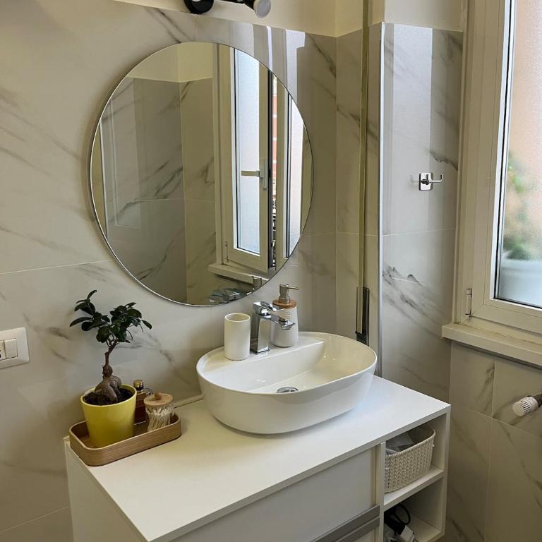 Sunny Apartment with Stunning San Pietro View - Appartamento con 2 Camere da Letto - 21