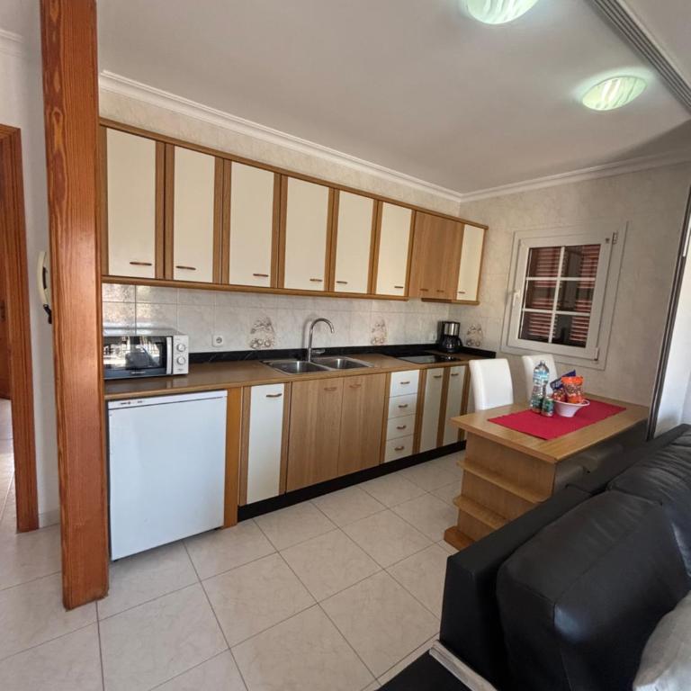 NOEMI near the beach - One-Bedroom Apartment - 13
