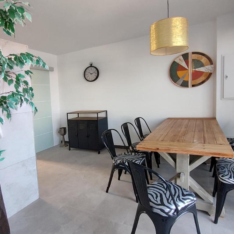 VillasRoyale León - heated pool and barrier free access - Villa - 10