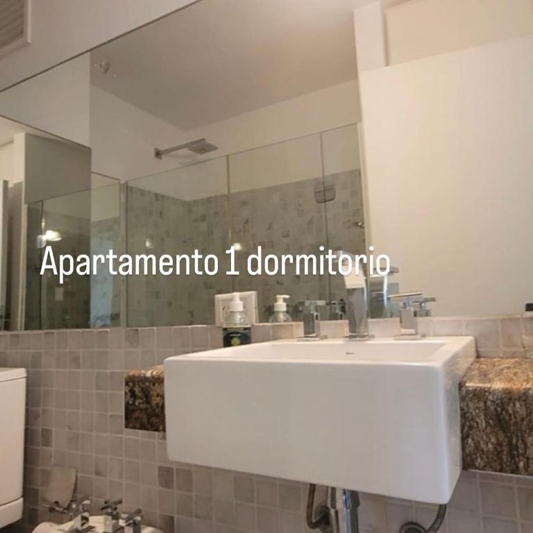 Edificio Kennedy - Apartamento con balcón - 12