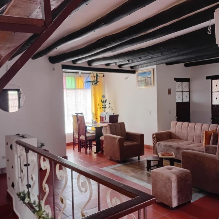 Aparta Hotel Eucalyptus - Basic Triple Room with Shared Bathroom - 11