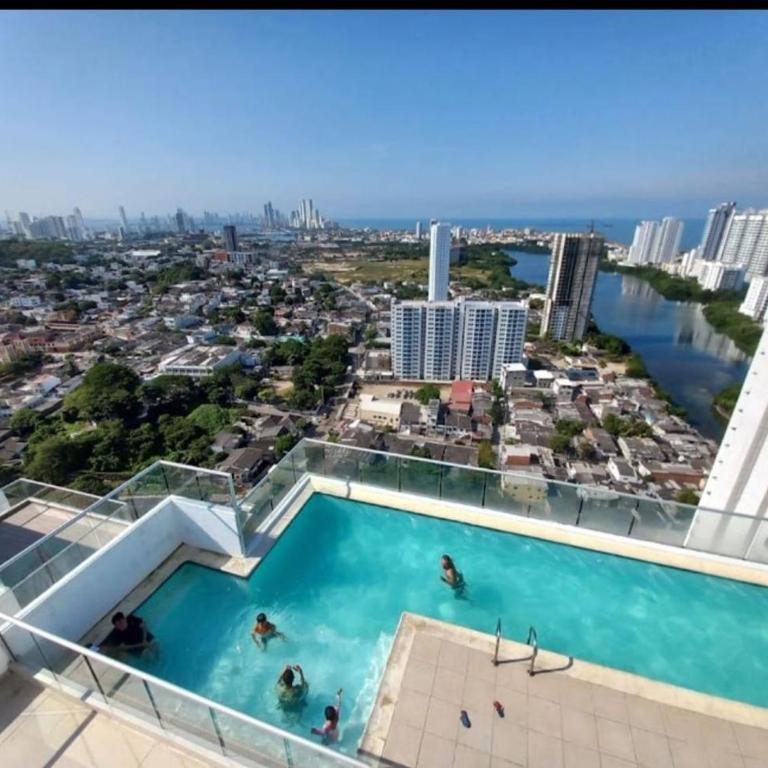 Nice Apartment with sea view - Three-Bedroom Apartment - 6