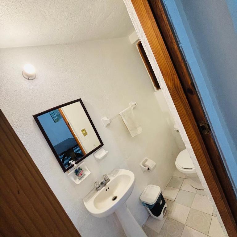 Depa en Valle de Bravo centro - Apartamento de 3 dormitorios - 6