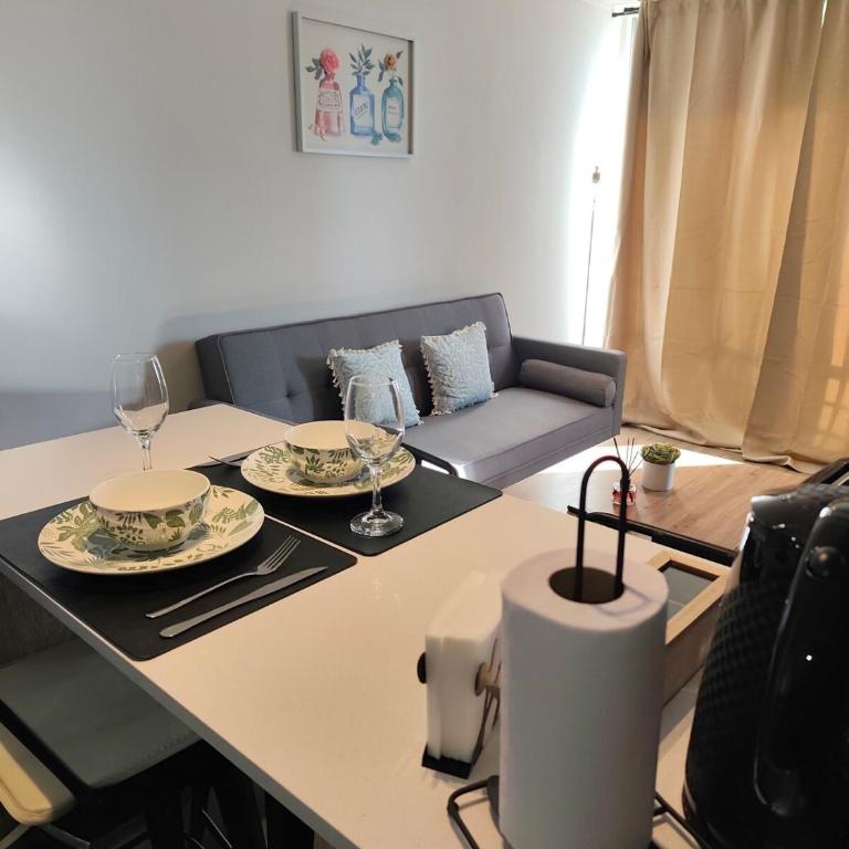 Moderno, acogedor departamento con estacionamiento - Two-Bedroom Apartment - 3