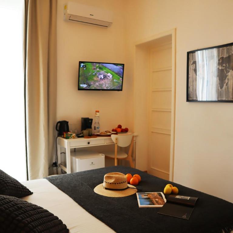 Fortuna Guest House - Charm & Relax rooms - Deluxe Double Room with Balcony - 1