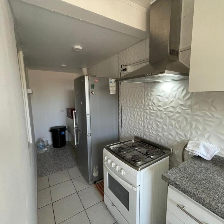 Espectacular Casa con Jacuzzi y Quincho - Three-Bedroom House - 4