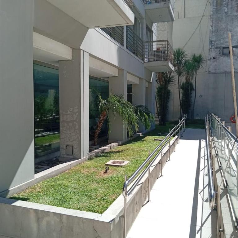 Tranquilo, Luminoso, Excelente ubicación, Seguridad - Apartamento Estudio - 9