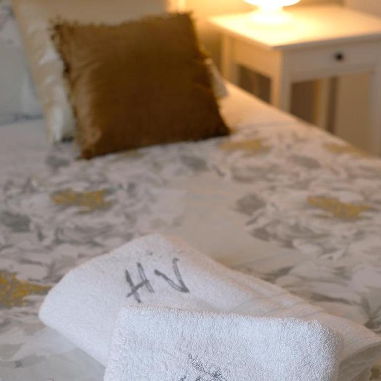 Holiday Vibes - Three-Bedroom Apartment - 14