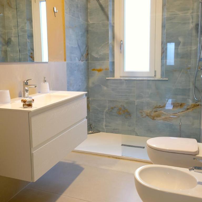 Holiday Vibes - Three-Bedroom Apartment - 20