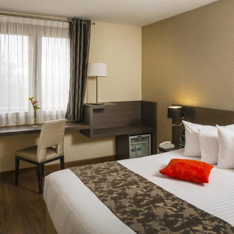 Best Western PLUS Elixir Grasse - Chambre Lit Queen-Size Confort - 2