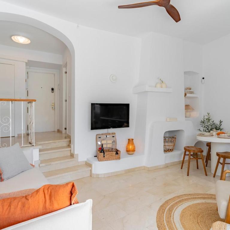 Modern apartment in Cabopino port - Apartamento de 1 dormitorio - 1
