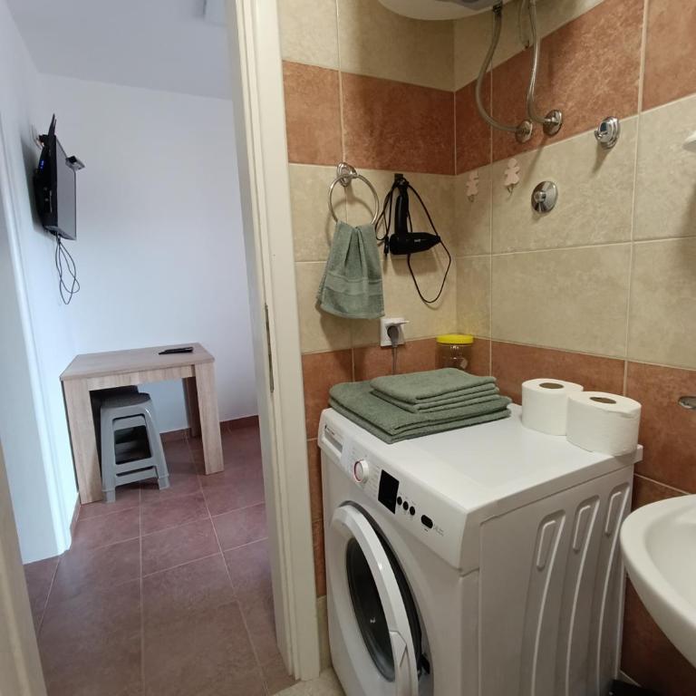 Sayohat Apartments - One-Bedroom Apartment - 10