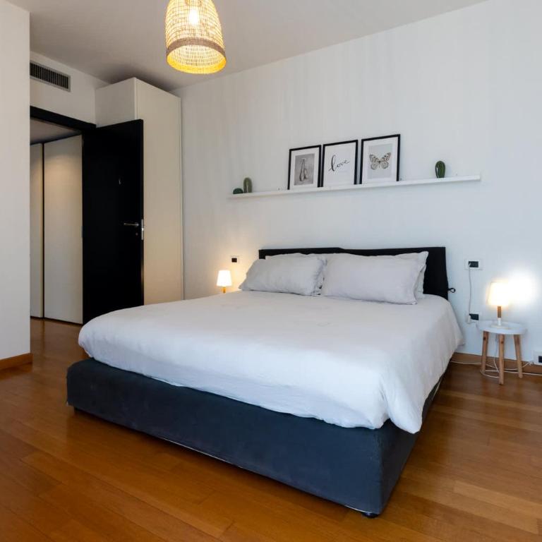 Bright Navigli Apartment with Canal view - Apartment - 2