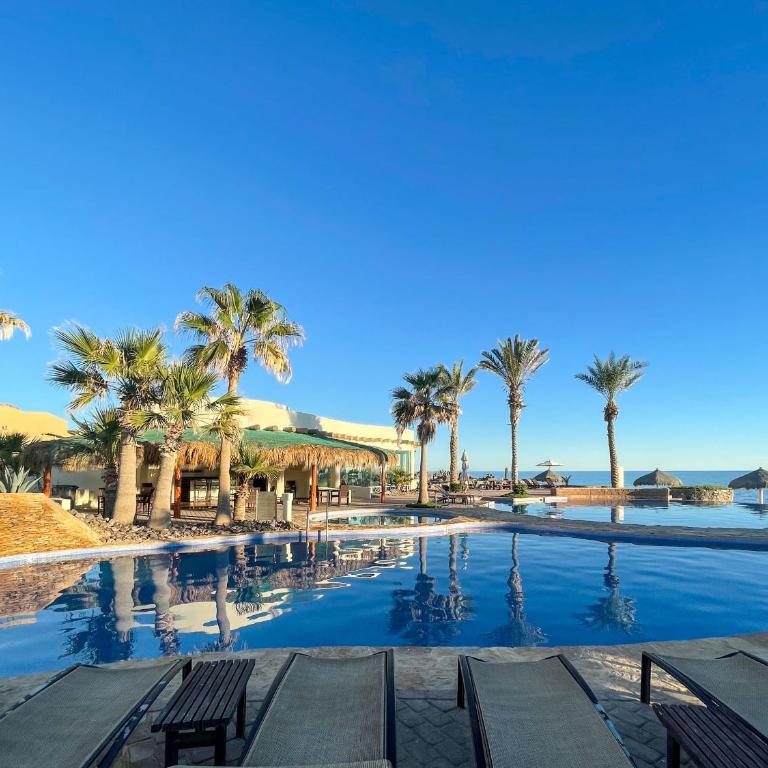10th Floor Condo with Stunning Views Tranquil - Apartment - 41