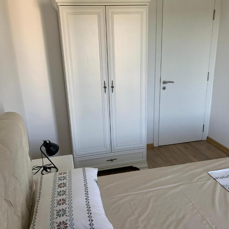 Sunshine & Cozy Apartment - Two-Bedroom Apartment - 18