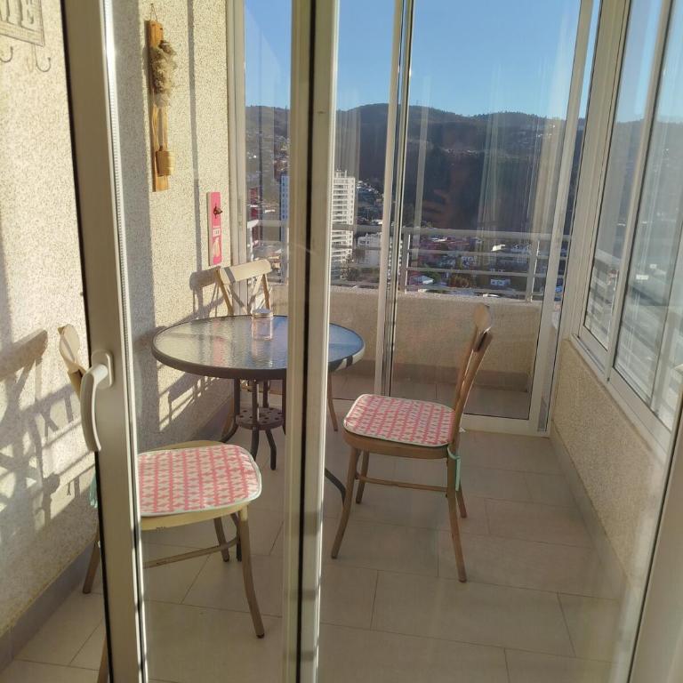 Beautiful apartment overlooking Valparaíso Bay - Apartamento de 2 dormitorios con balcón y vistas al mar - 6