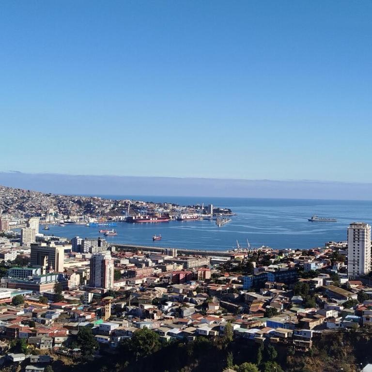 Beautiful apartment overlooking Valparaíso Bay - Apartamento de 2 dormitorios con balcón y vistas al mar - 19