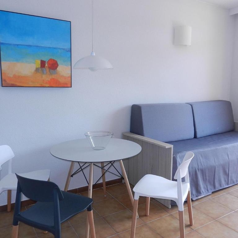 Studio in Tossa de Mar near Beach & City Center - Apartamento de 1 dormitorio - 2