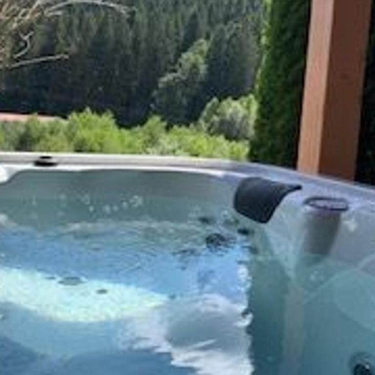 Chalet chaleureux à Gérardmer avec spa et sauna - FR-1-589-843 - Maison de Vacances - 7