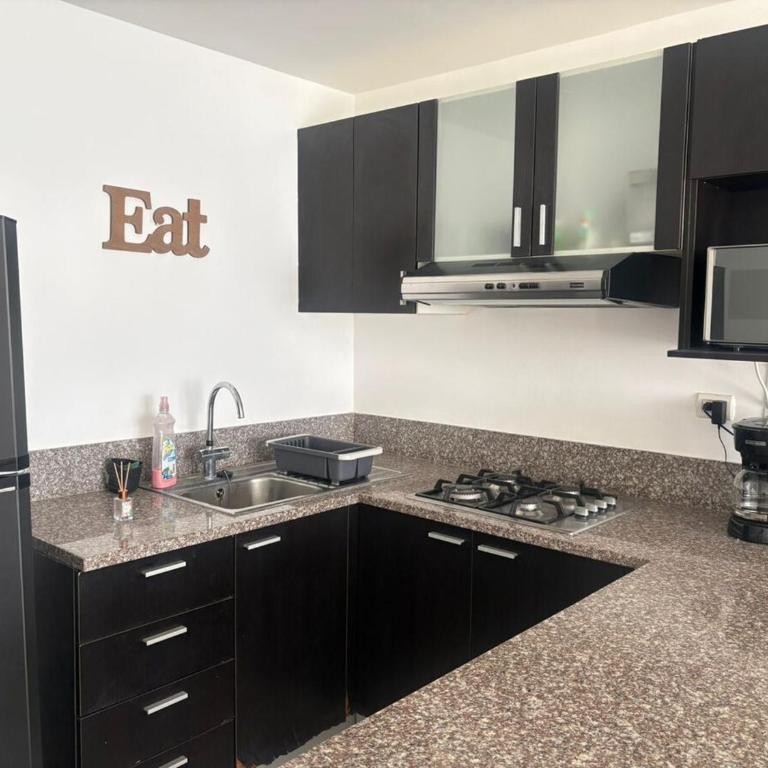 Oceanfront condo with private beach - Three-Bedroom Apartment - 18