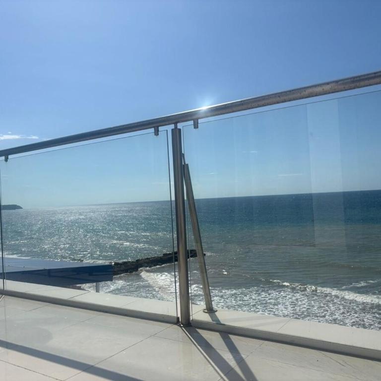 Oceanfront condo with private beach - Three-Bedroom Apartment - 28