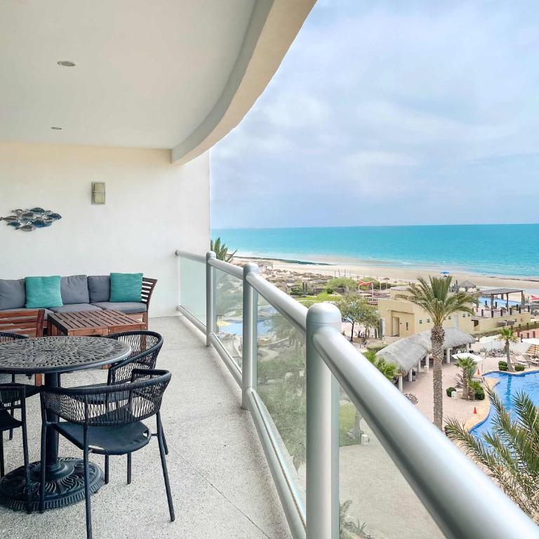 Quiet Beachfront Condo Pools & Beach Access #401 - Apartamento - 1
