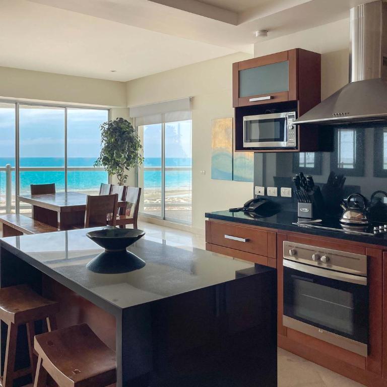 Quiet Beachfront Condo Pools & Beach Access #401 - Apartamento - 12