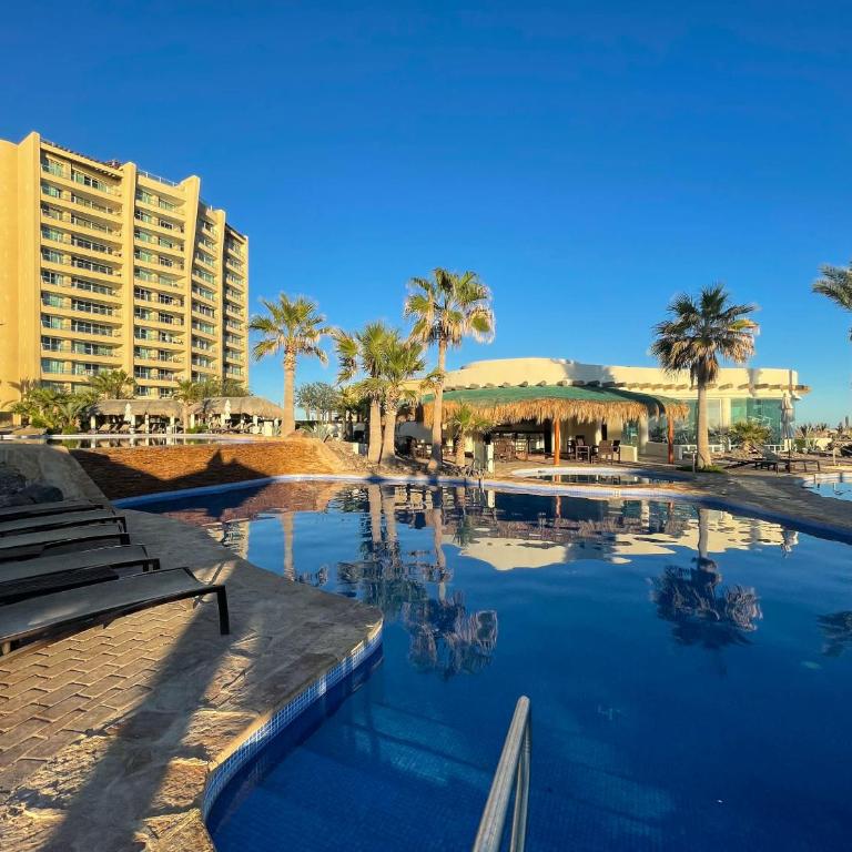 Quiet Beachfront Condo Pools & Beach Access #401 - Apartamento - 40