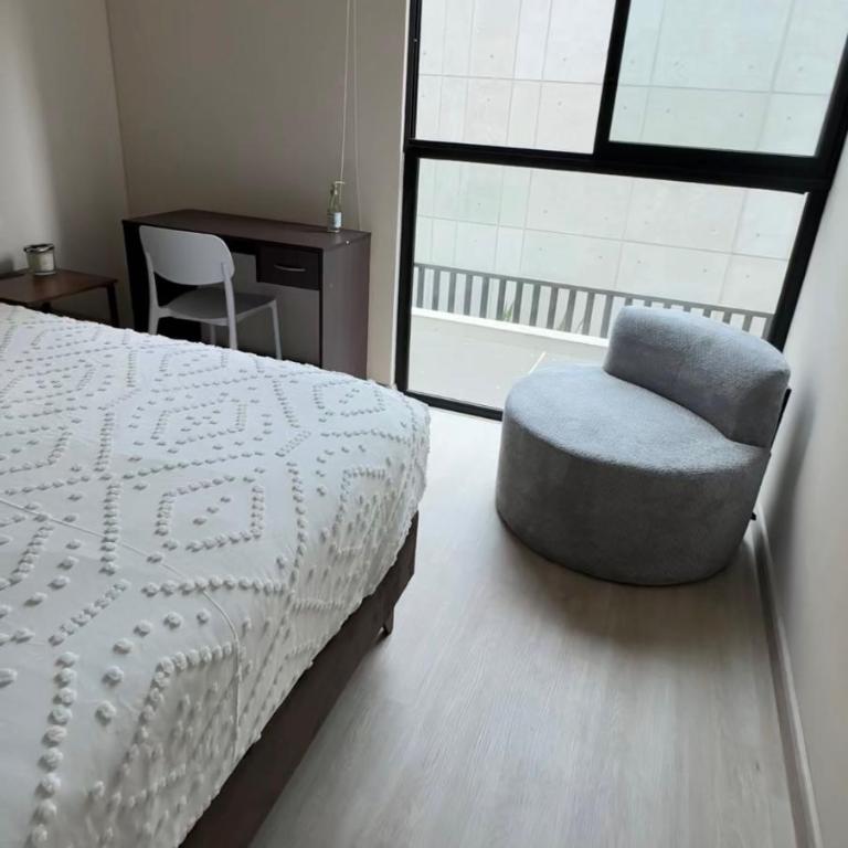 Miraflores Loft Piscina - One-Bedroom Apartment - 25