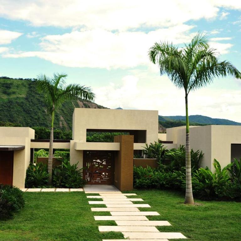 Pasagua - Five-Bedroom House - 8