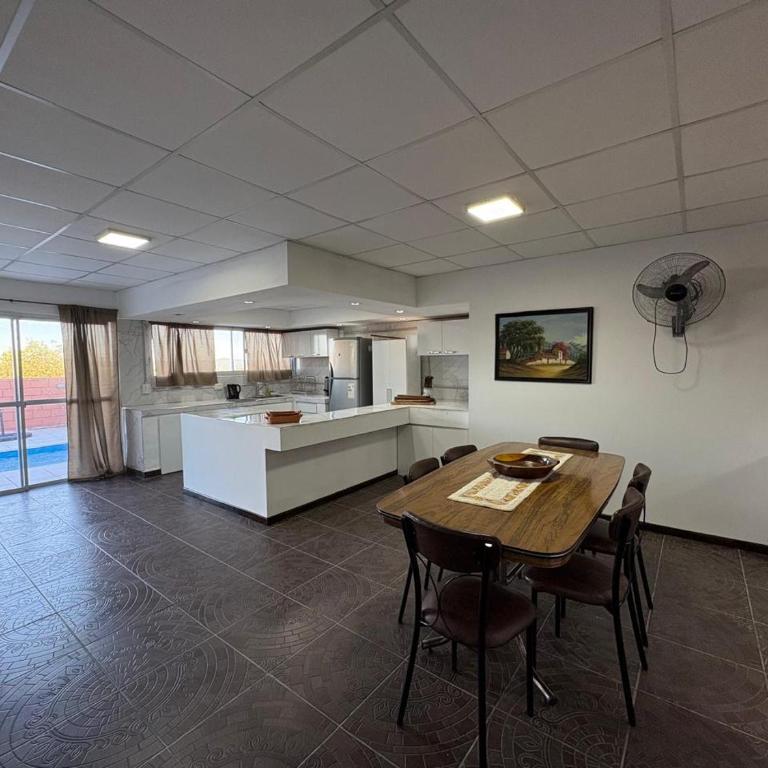 La casa de Patricia - Three-Bedroom House - 9