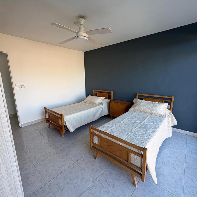 La casa de Patricia - Three-Bedroom House - 10