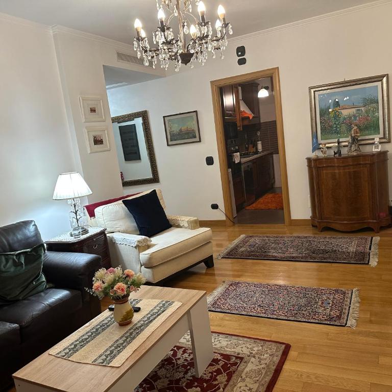 Getaway Roma Home - Three-Bedroom Apartment - 3