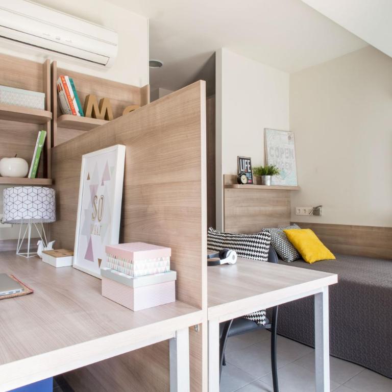 Residencia Universitaria Resa La Concepción - Classic Twin Studio - 4