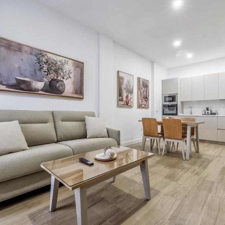 Alminar Apartamentos, Parking incluido junto al centro - Apartamento de 1 dormitorio - 9