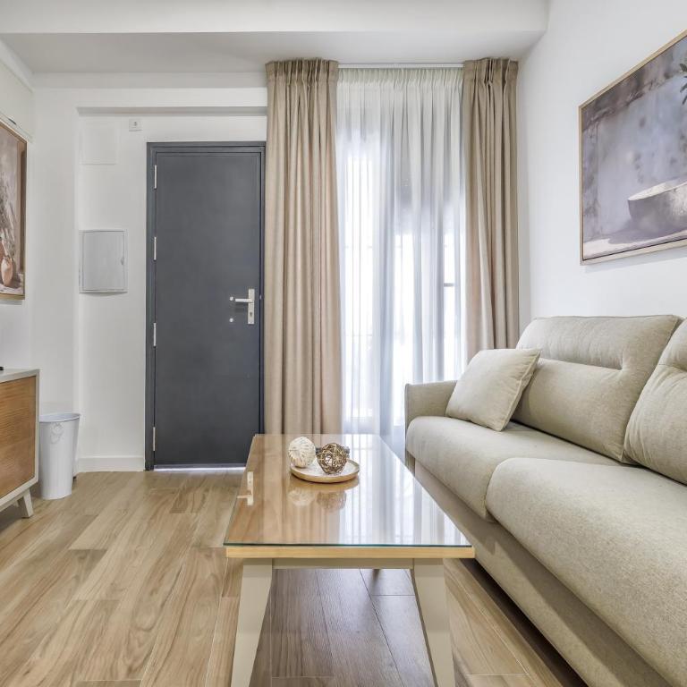 Alminar Apartamentos, Parking incluido junto al centro - Apartamento de 1 dormitorio - 11