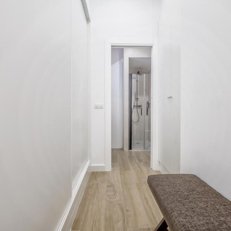 Alminar Apartamentos, Parking incluido junto al centro - Apartamento de 1 dormitorio - 20
