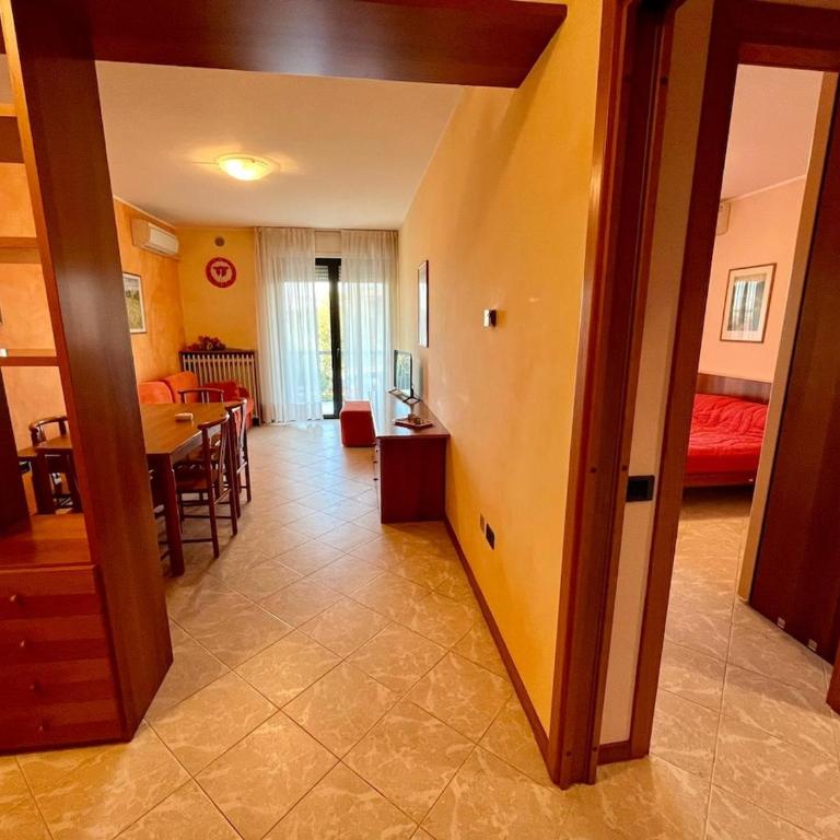 il Girasole Apartment with Garden View - One-Bedroom Apartment - 3