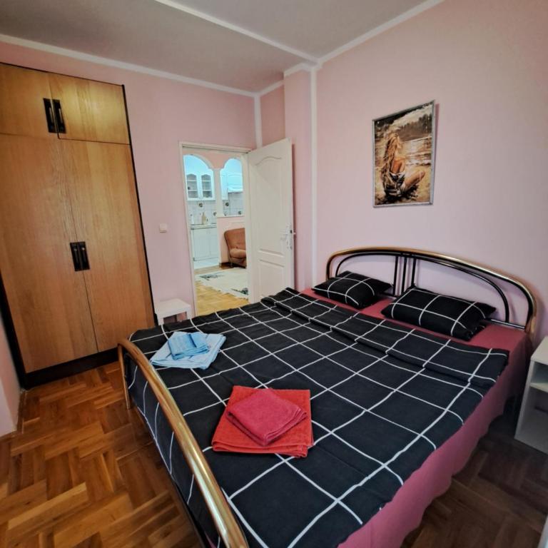 Apartment Gajic - Apartment with Balcony - 8