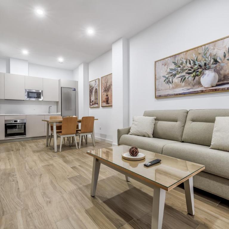 Alminar Apartamentos, Parking incluido junto al centro - Apartamento de 1 dormitorio - 6