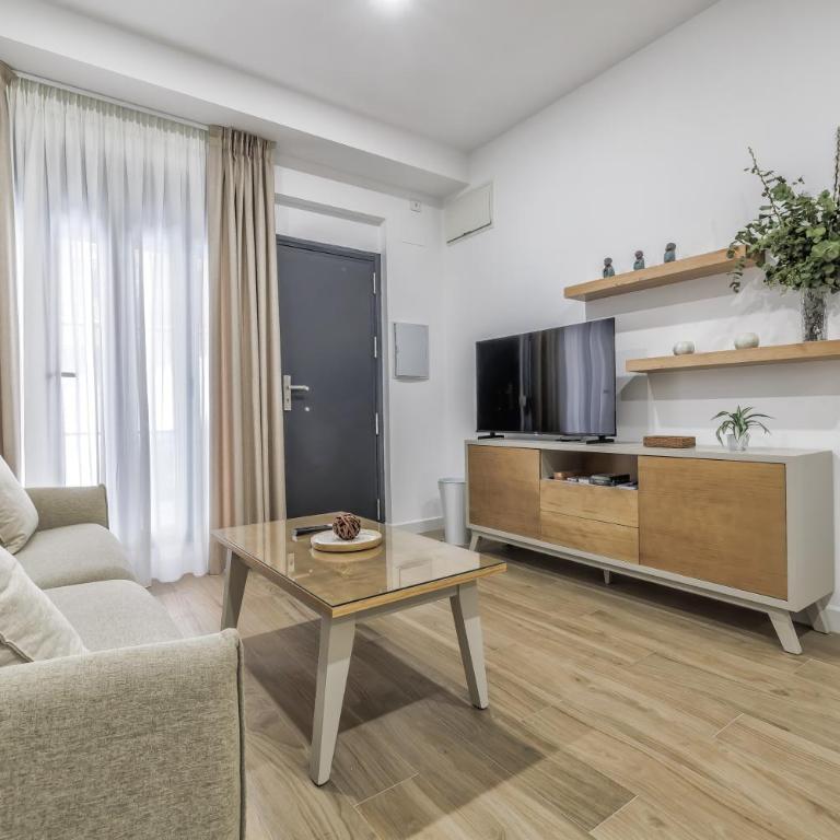 Alminar Apartamentos, Parking incluido junto al centro - Apartamento de 1 dormitorio - 8