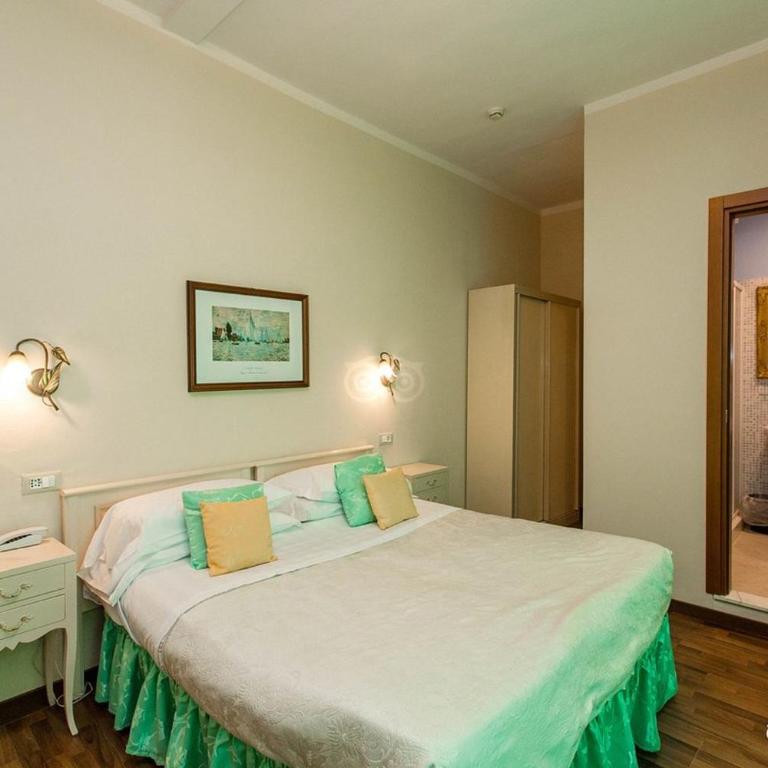 Viareggio rooms facing the sea - Triple Room - 2