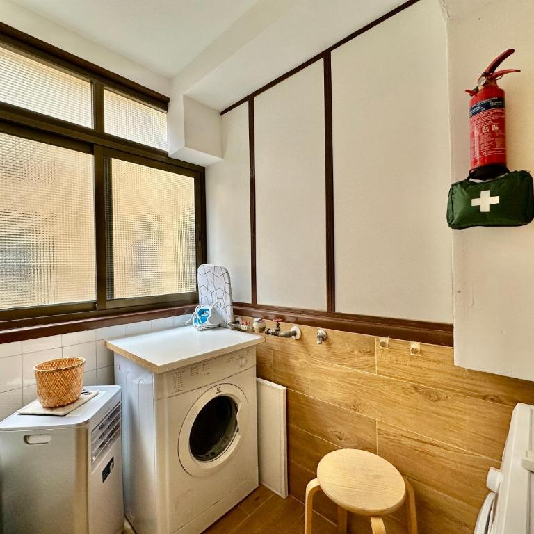 Apartamento Dalmases con Parking Gratis - Hermosas Vistas a Sierra Nevada - Two-Bedroom Apartment - 56