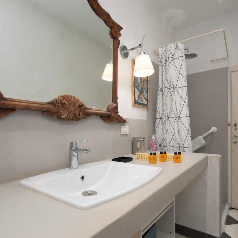 Sant'Ambrogio Design Retreat - Appartamento con 3 Camere da Letto - 8