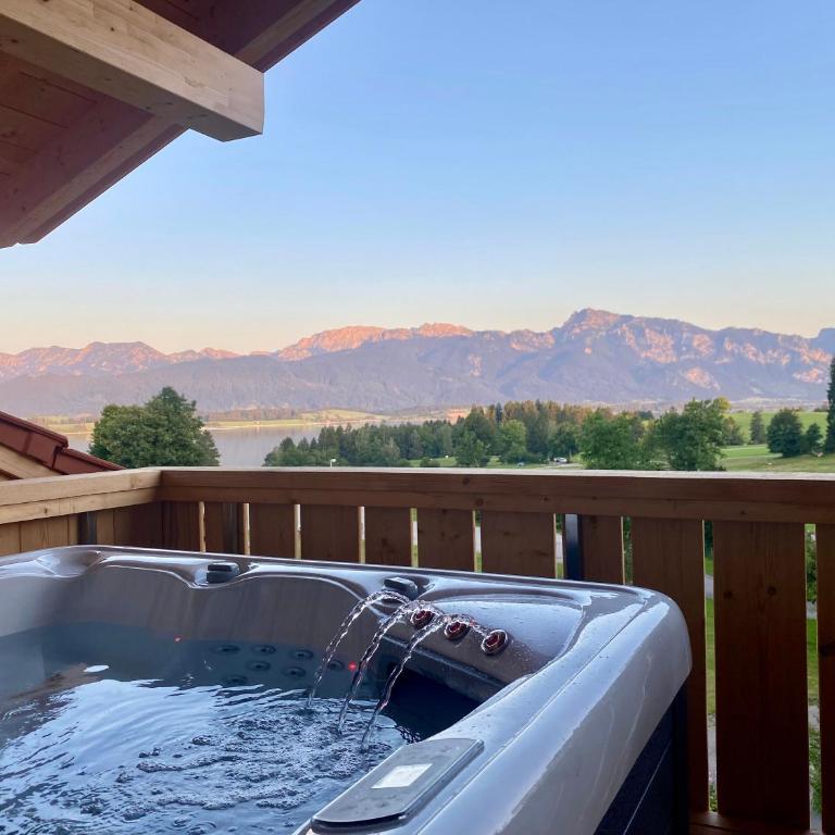Apartment See I Balkon mit Jacuzzi I Parkplatz - Apartment mit 1 Schlafzimmer und Whirlpool - 2